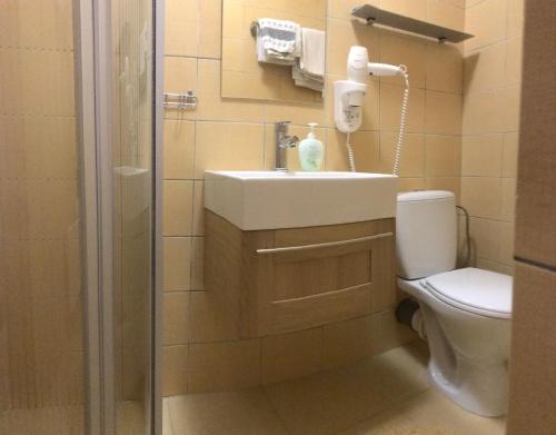 Triple Room image 3