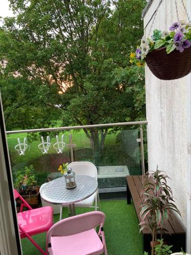 2 bedrooms house with city view furnished terrace and wifi at Greater London gîte à louer Brixton Windmill