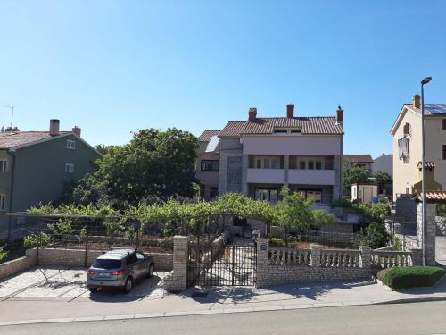  Apartments Mužić Cres II, Unterkunft in Cres
