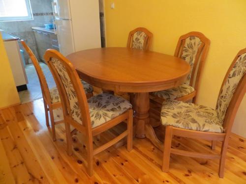 Rooms and Bungalows Sreten Žugić - image 10