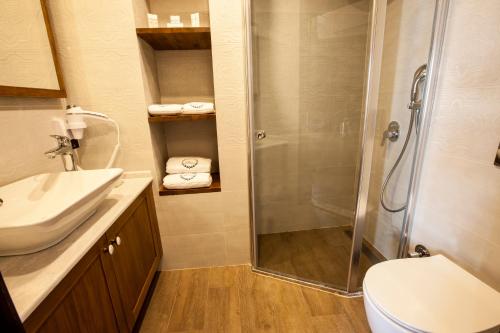 Livia Garden Hotel - image 4