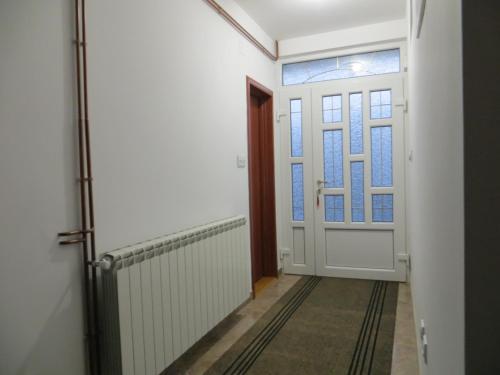 Rooms and Bungalows Sreten Žugić - image 5