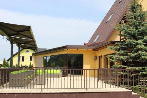 Vila Trapez - image 12