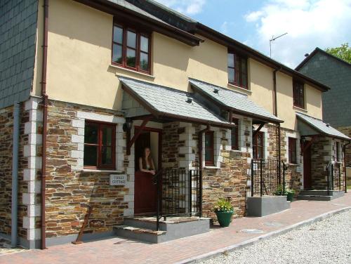 Bramble And Violet Cottages, Lanteglos, Cornwall