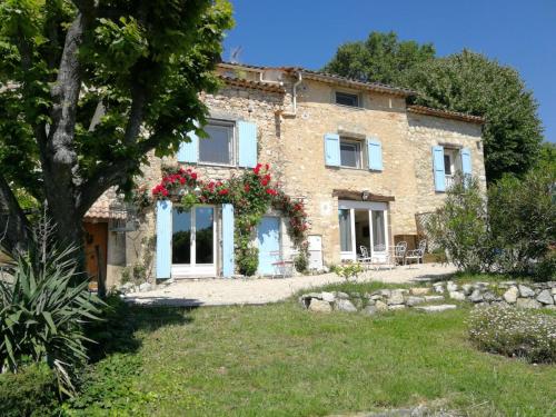 Bastide Provençale Les Mûriers d'Engaspaty gîte à louer La Rivière