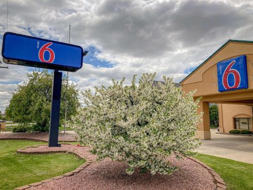 Motel 6 Elkhart