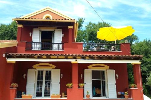  One bedroom appartement with enclosed garden and wifi at Kontokali 3 km away from the beach in 49100 Kontokali