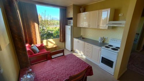 Konyha, Blakes Manor Self Contained Heritage Accommodation in Deloraine