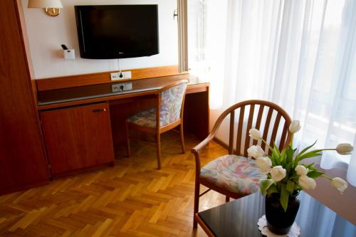 Hotel Adria - image 8