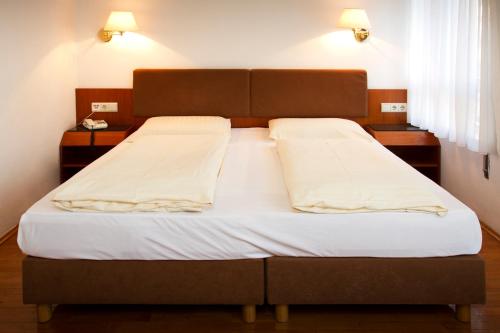 Hotel Adria - image 7