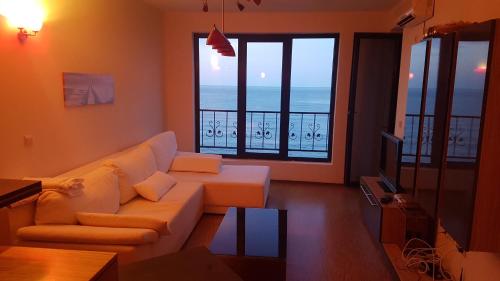 VIP Sunrise Apartment in لوزينيتس