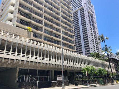 High Floor Marine Surf #2106 - Parking Included thumb 2