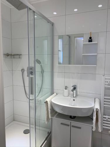 Prime Host Charme Apartment 2.0km von Festhalle Durlach entfernt