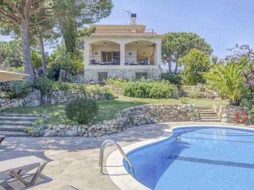 Belvilla by OYO Villa in Arenys de Mar with Pool - Accommodation - Arenys de Mar