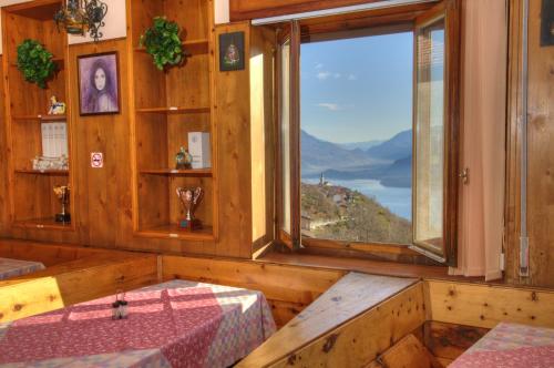 Albergo De Jean 2