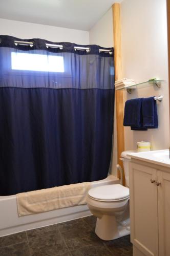 2 bedrooms, 4 beds