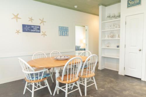 Nantucket home - image 2