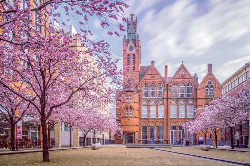 Haus Apartments Birmingham Centre 1 Bed & Parking