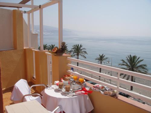 HOSTAL COSTA SOL - Hotel - Castell de Ferro