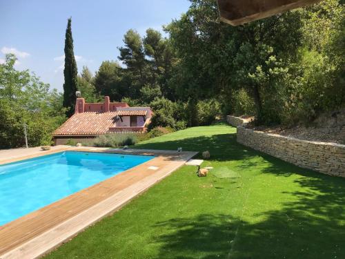 Villa with 3 bedrooms in La Cadiere d'Azur with wonderful mountain view private pool and terrace 3 km from the beach gîte à louer Saint-Côme