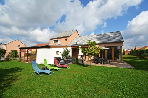 . Spacious House with Enclosed Garden in Lomnice nad Luznici