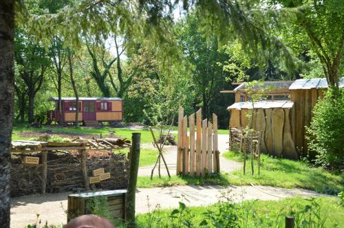 Le camp du fauconnier chambre d'hôte Les Châtelliers-Châteaumur