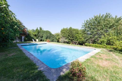  Apartment with one bedroom in Valpedre with shared pool and terrace, Unterkunft in Valpedre