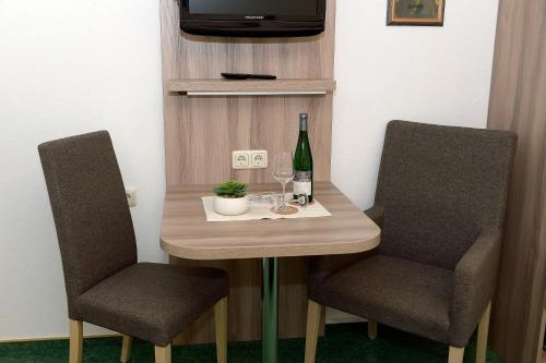 Létesítmények, Wein und Gastehaus Scheid in Sankt Aldegund