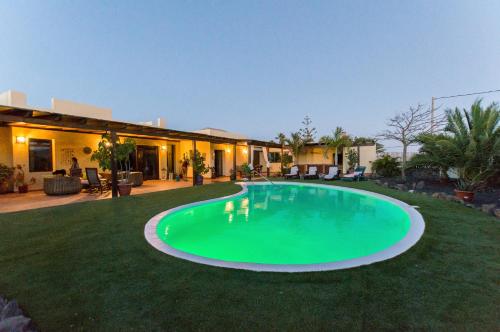 3 bedrooms, 3 beds