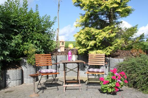 Kert, Ferienwohnung Haus Friederike ab 6 Ubernachtungen, inclusive Meine Card Plus in Rattlar