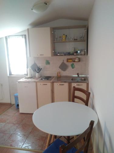 Apartments Milica - image 7