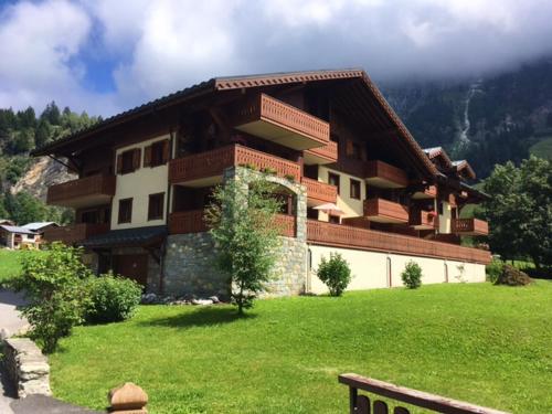 Appartement de 2 chambres a Pralognan la Vanoise a 900 m des pistes avec balcon amenage et wifi