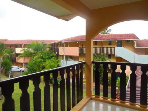 . Appartement cosy à Sainte-Anne, 35 m² avec jardin