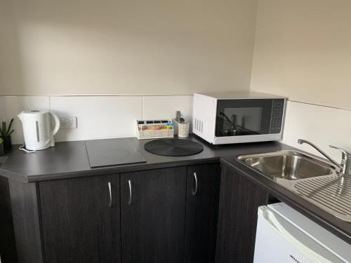 Queens Arms Hotel in Longford