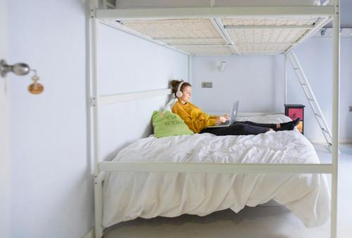 Quadruple Double Bunk Bed Room with Shared Bathroom room in La Cocotera Boutique Hostel & Coworking