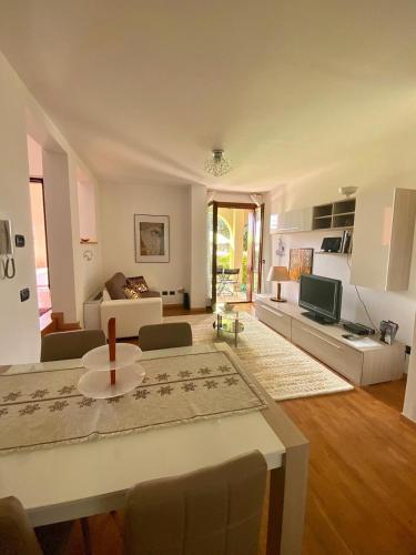  Dream Apartment, Pension in Toscolano-Maderno