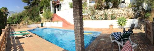 4 bedrooms villa with private pool enclosed garden and wifi at Malaga - Accommodation - Málaga