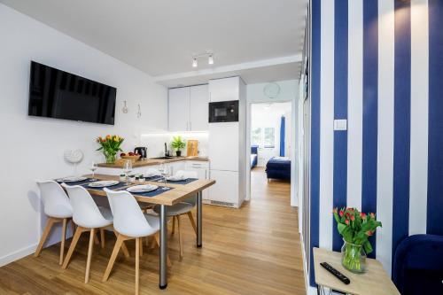 APARTAMENT 19B BLUE MARINE Poddąbie Basen Odkryty Brodziki Plac Zabaw