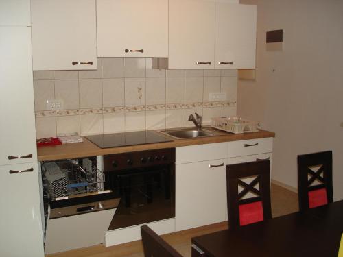 Comfort Two-Bedroom Apartment with Balcony