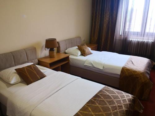 Hotel N – Belgrade, NY