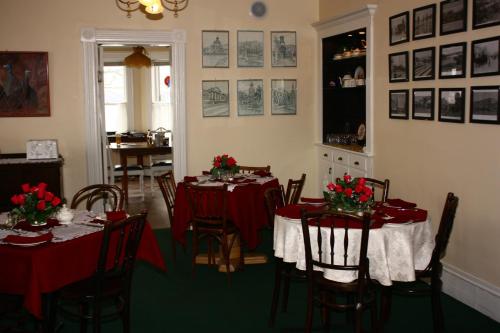 مطعم, Come from Away B&B in Digby