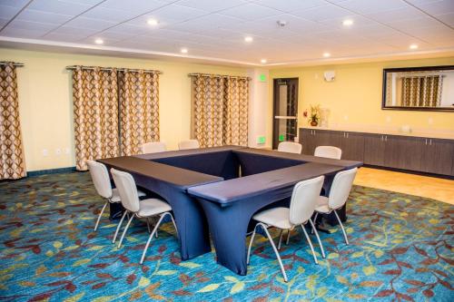 Candlewood Suites Overland Park W 135th St, an IHG Hotel