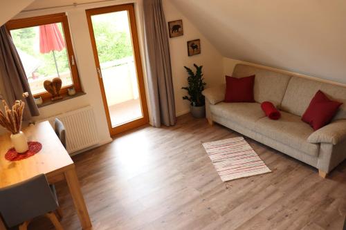 Wohnung #6 mit Balkon in ruhiger aber zentrale Lage - Stadtbus vor der Tür!, Lindau (Foto 4)