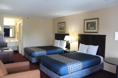 Carom Inn a Travelodge by Wyndham Denham Springs-Baton Rouge