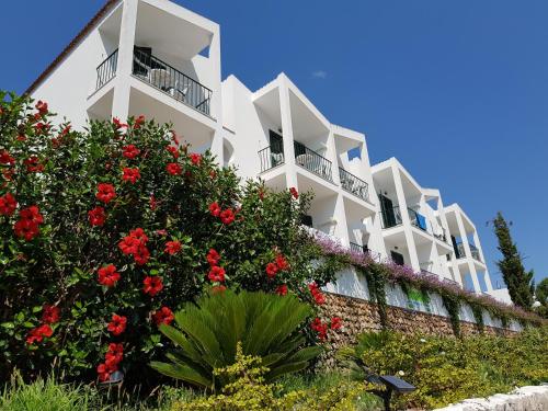 Desmais Apartments - image 7