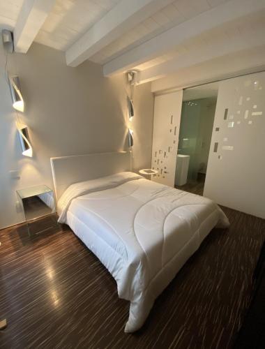 Two-Bedroom Apartment image 8