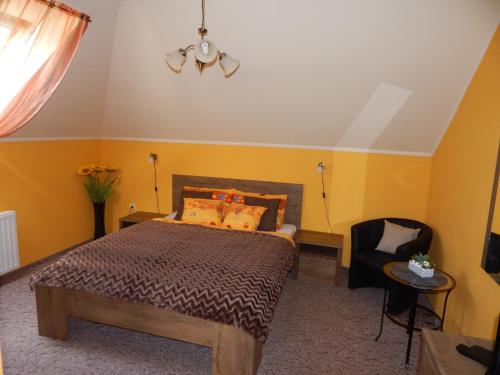 1 queen bed