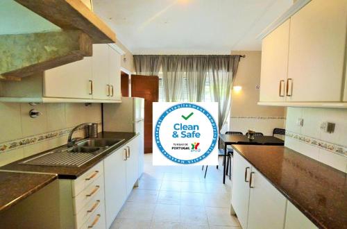  Apartamento Avenida de Roma, Unterkunft in Lissabon