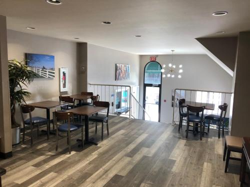 DuPont Suites - Louisville - St. Matthews in Louisville, USA