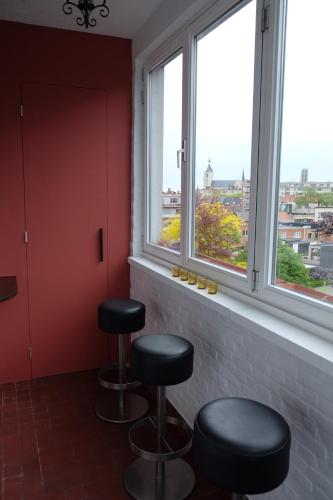 Interbellum Appartment @ trainstation Mechelen